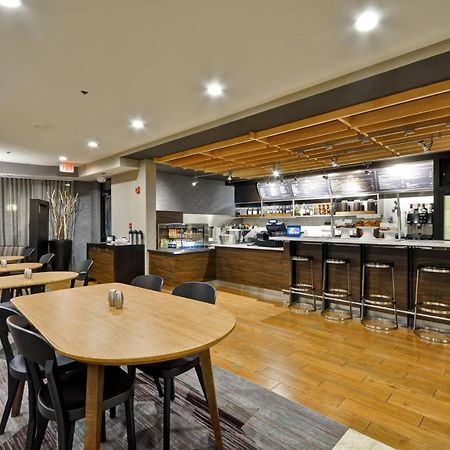 Courtyard By Marriott Jacksonville Airport/ Northeast Kültér fotó