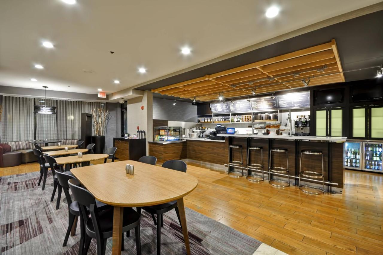 Courtyard By Marriott Jacksonville Airport/ Northeast Kültér fotó