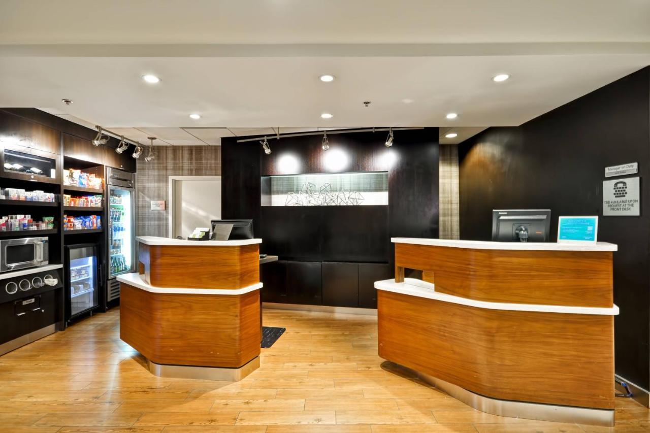 Courtyard By Marriott Jacksonville Airport/ Northeast Kültér fotó